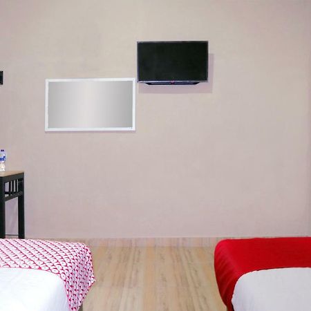 בוקיטינגי Oyo 1386 Hotel Grand Gabelo מראה חיצוני תמונה