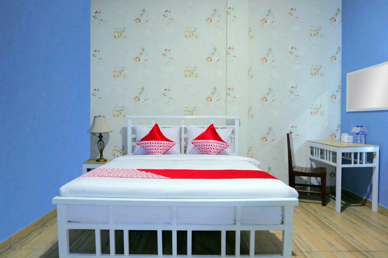 בוקיטינגי Oyo 1386 Hotel Grand Gabelo מראה חיצוני תמונה