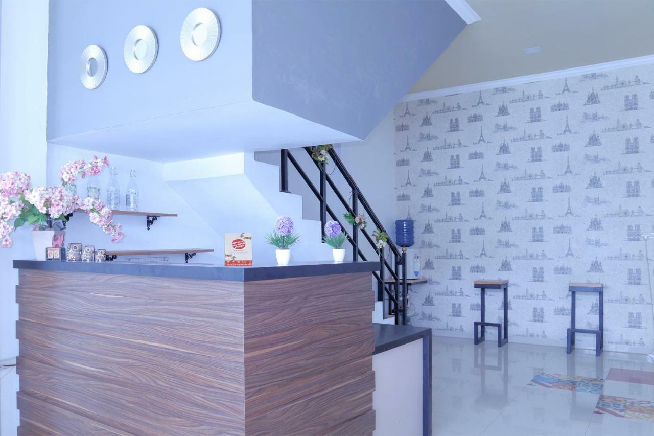 בוקיטינגי Oyo 1386 Hotel Grand Gabelo מראה חיצוני תמונה