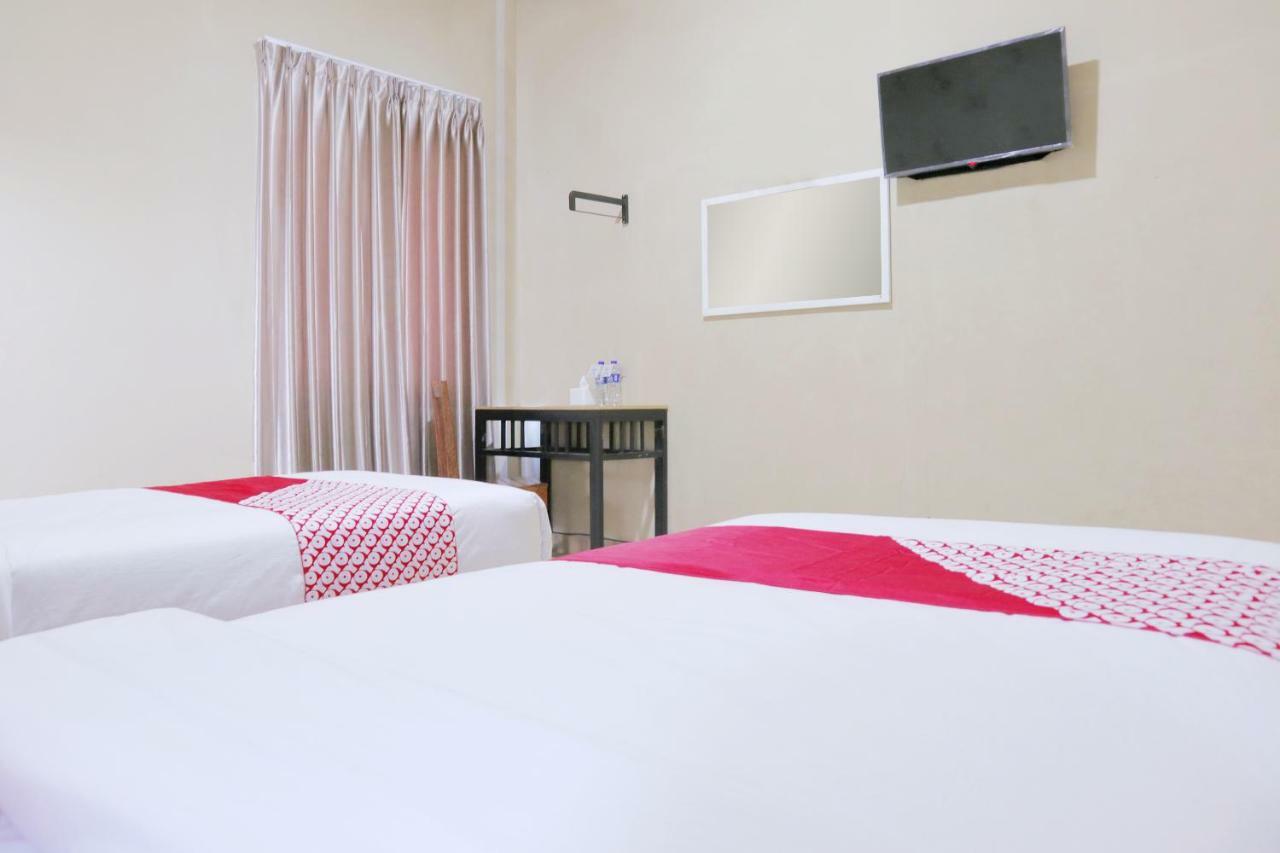 בוקיטינגי Oyo 1386 Hotel Grand Gabelo מראה חיצוני תמונה
