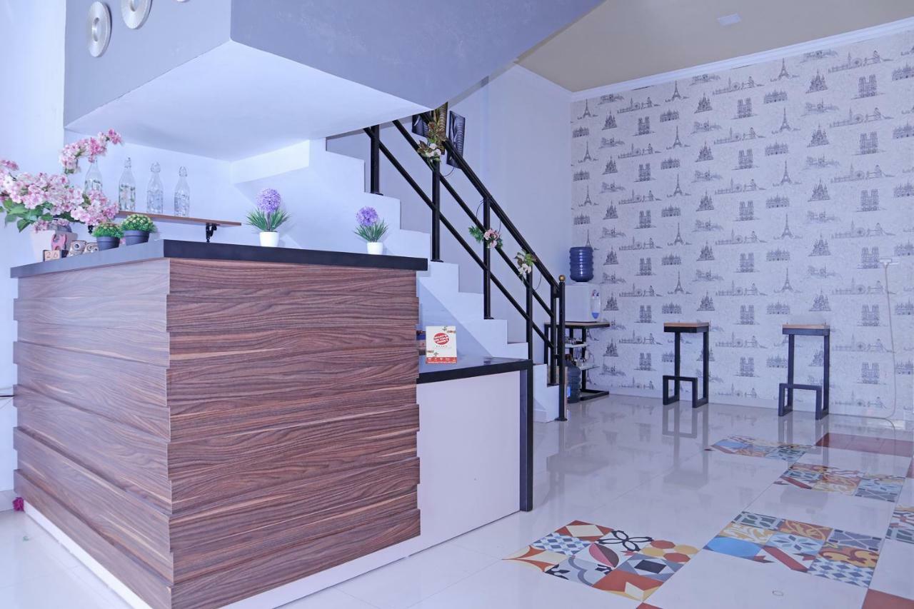 בוקיטינגי Oyo 1386 Hotel Grand Gabelo מראה חיצוני תמונה